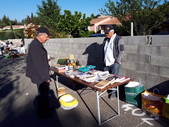 Au Vide Grenier Saint Pantaleon De Larche